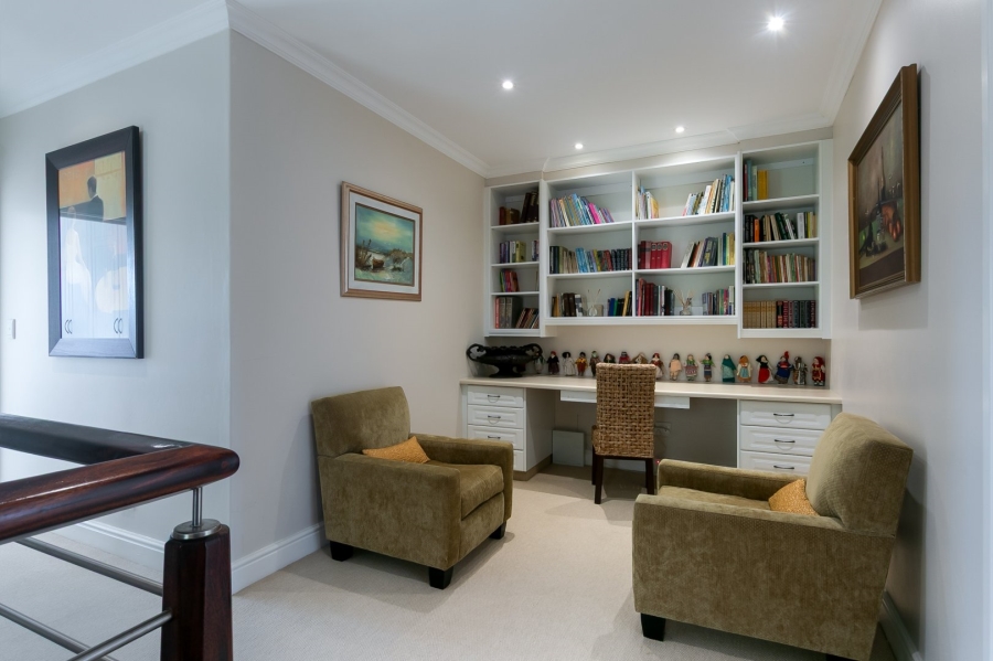 6 Bedroom Property for Sale in Thesen Islands Western Cape